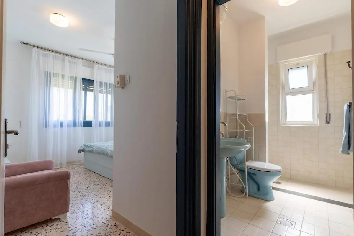 Blue Maria Perfect Location In Aqaba Daire