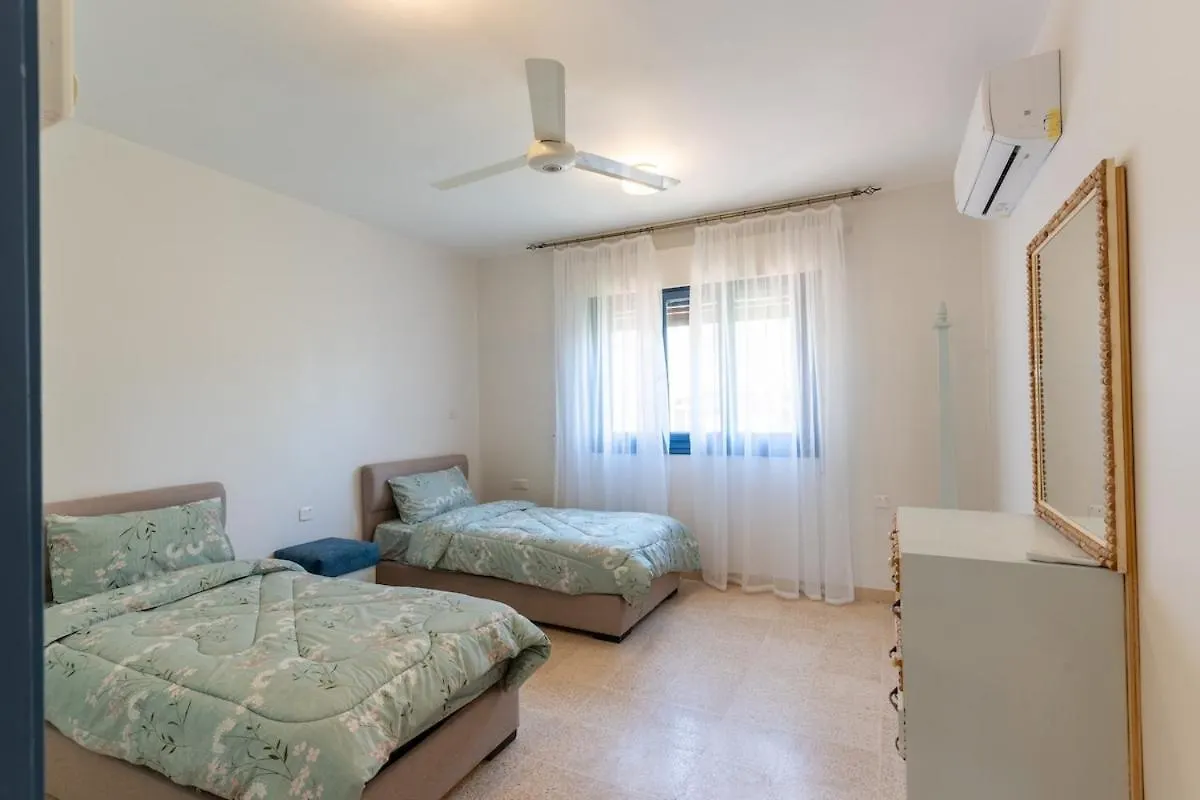 Blue Maria Perfect Location In Aqaba Daire